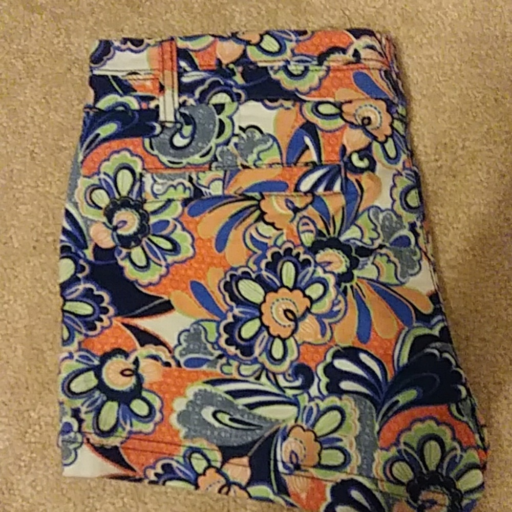 Red Camel print shorts